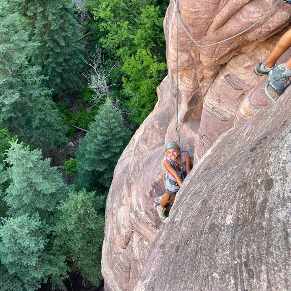 Meet your Posher, Emily - Picture 4 of 6